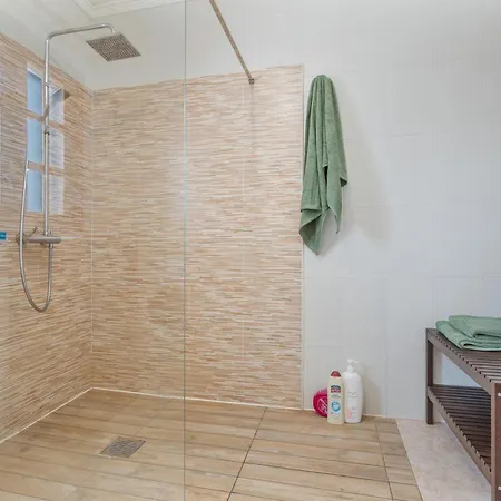 Elikasa بيت للعطل Mala